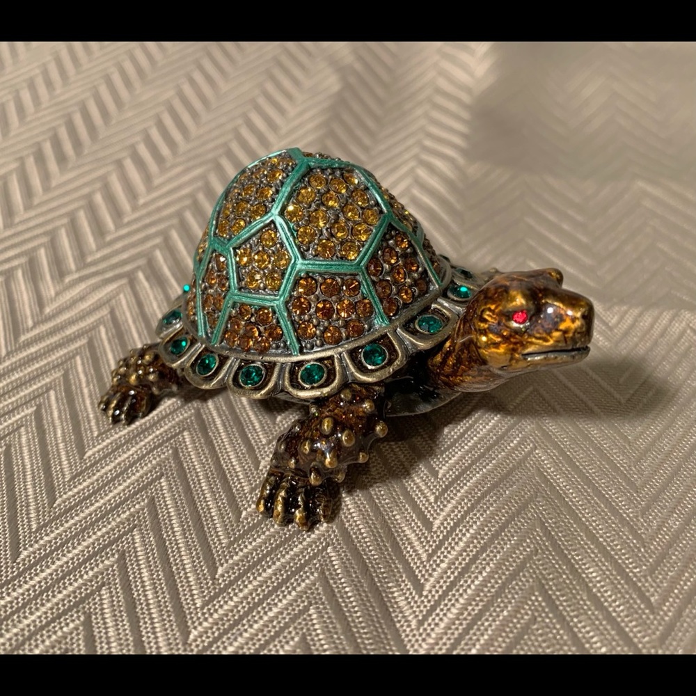 Turtle trinket box